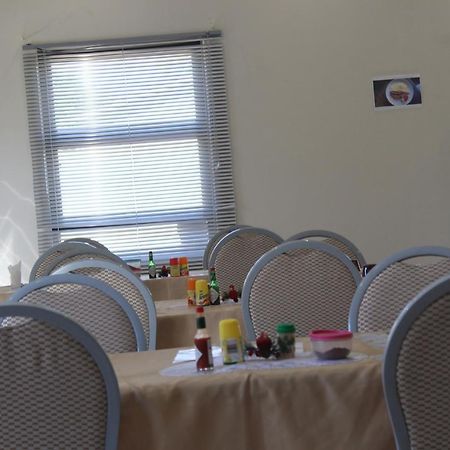 Tsumeb Guesthouse Kamho Luaran gambar