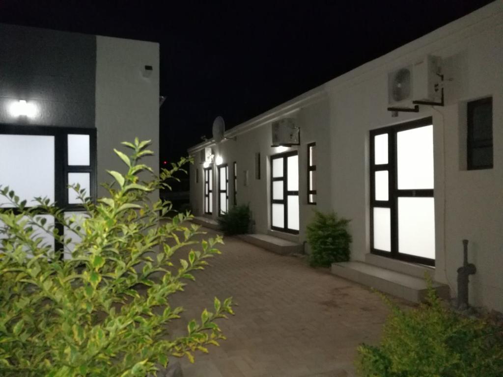 Tsumeb Guesthouse Kamho Luaran gambar