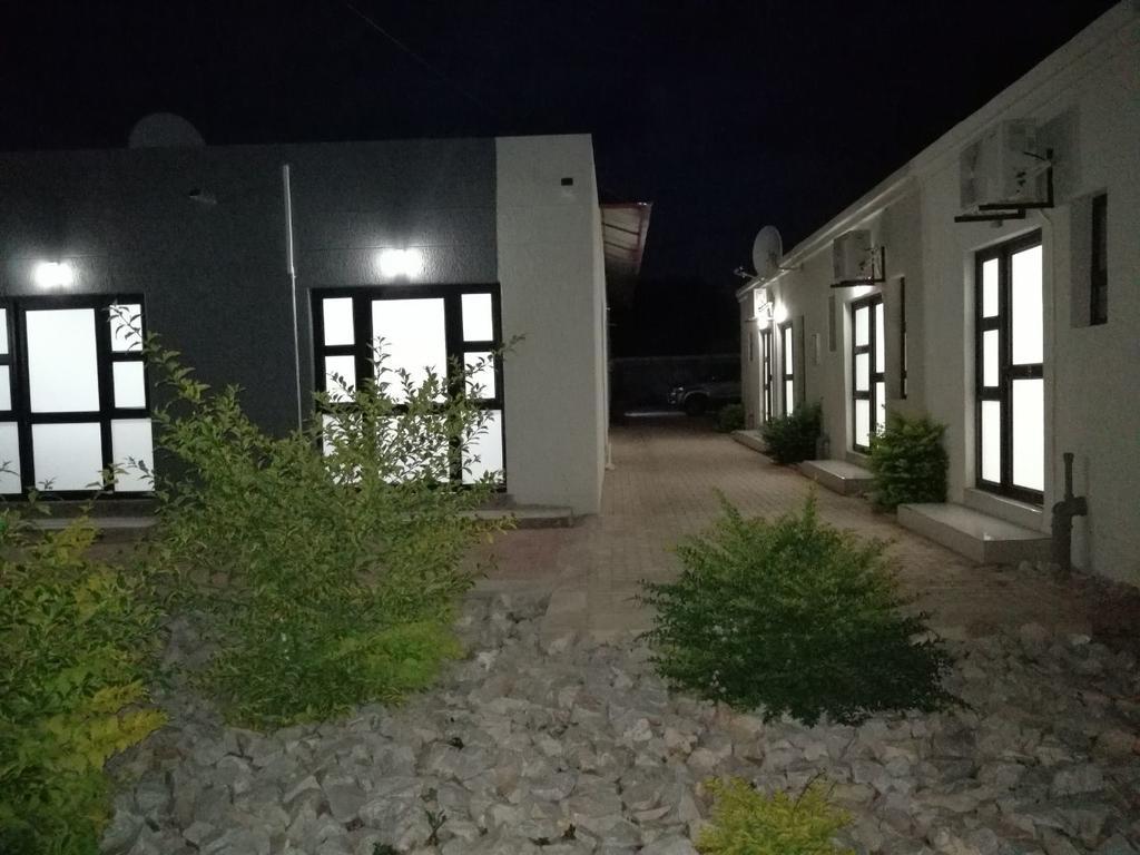 Tsumeb Guesthouse Kamho Luaran gambar