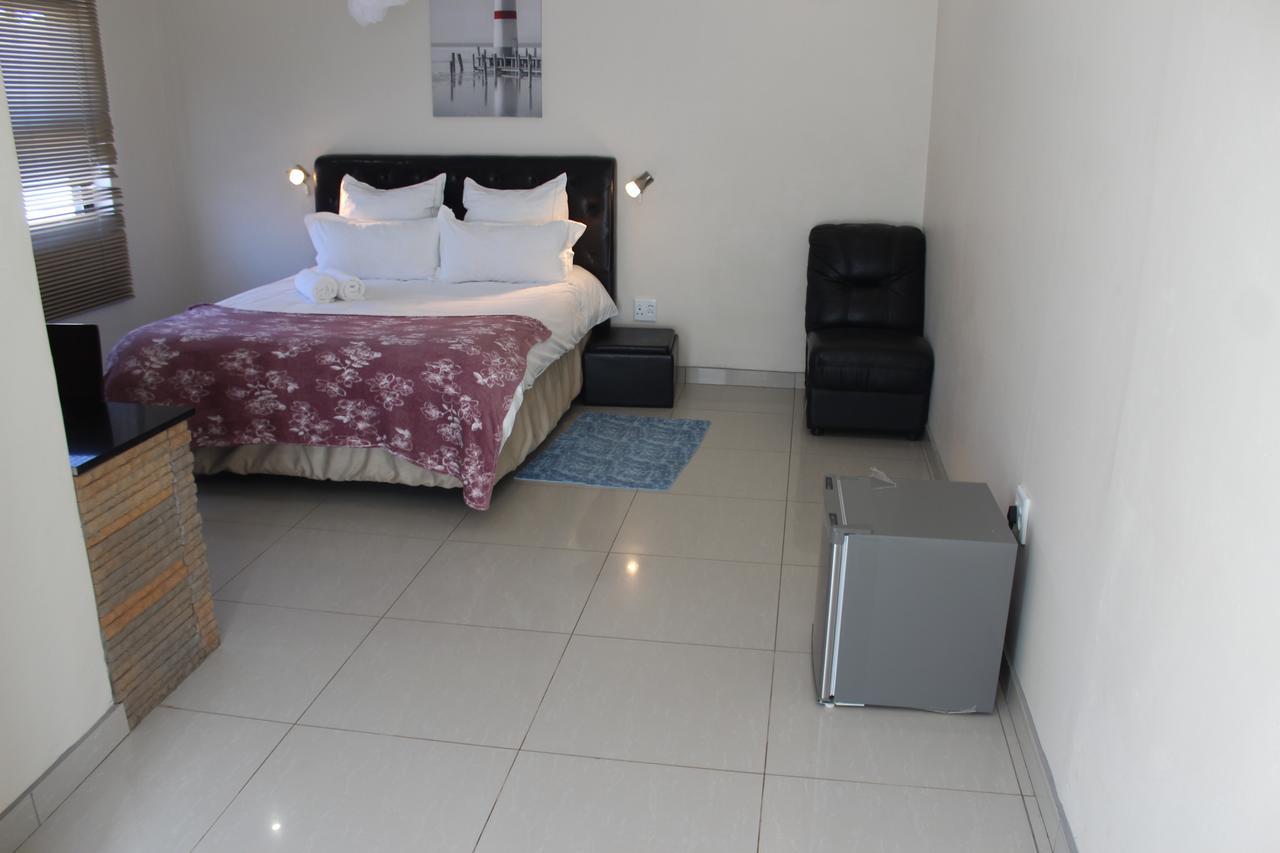 Tsumeb Guesthouse Kamho Luaran gambar